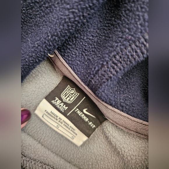 Seattle Seahawks Nike Sweatshirt - Picture 6 of 6